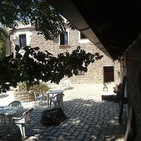 Bed & Breakfast La Tenuta I Fichi D'india *